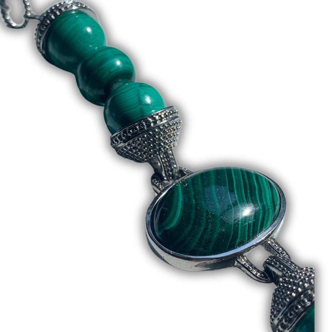 MALACHITE BEADED BRACELET